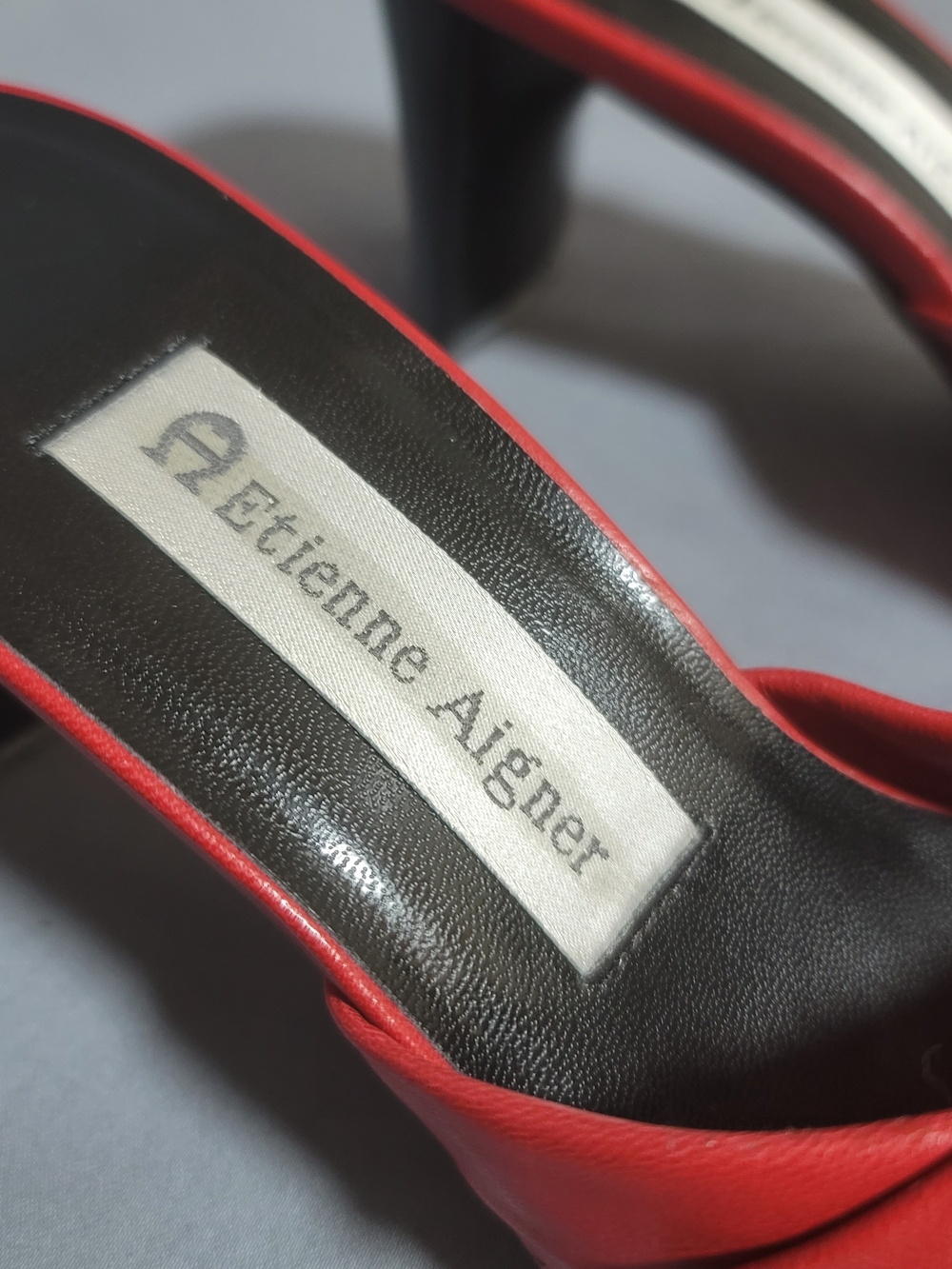 Etienne Aigner Red Knotted Leather Mule Heels - Picture 6 of 7